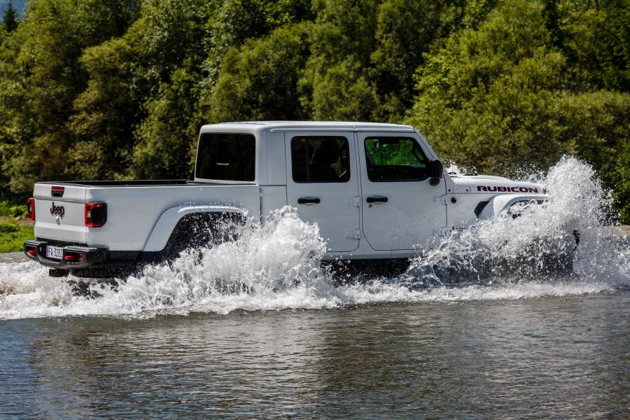  Jeep Gladiator Rubicon (JT) 2019 года  (EU) (фото 18 из 40)